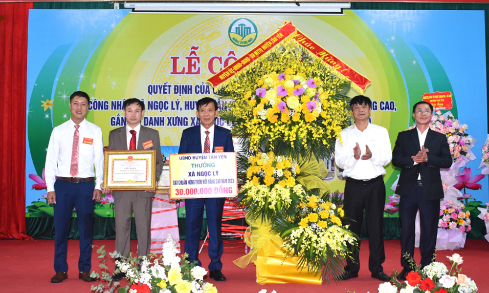 Công bố Quyết định công nhận xã Ngọc Lý (Tân Yên) đạt chuẩn nông thôn mới 